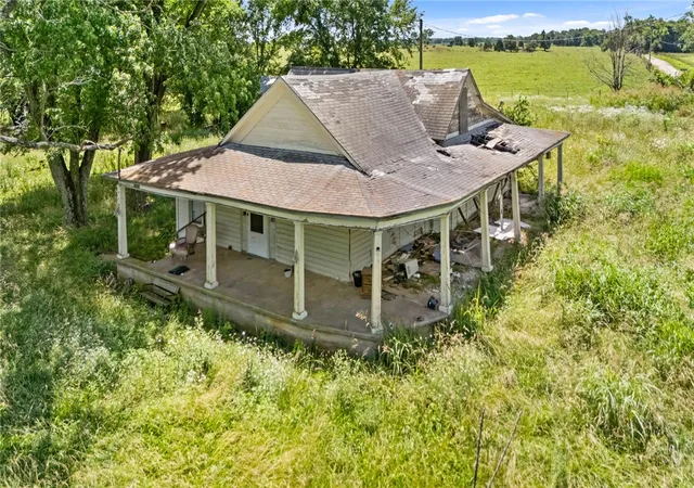 Photo 2 of Sale Pending at 25579 W 72 Highway, Gravette, AR 72736 | MLS# 1352479 | Listing updated on 2026-08-31