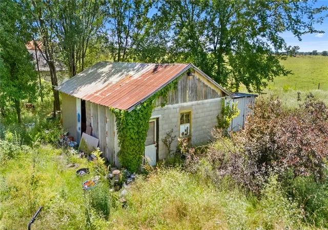 Photo 4 of Sale Pending at 25579 W 72 Highway, Gravette, AR 72736 | MLS# 1352479 | Listing updated on 2026-08-31