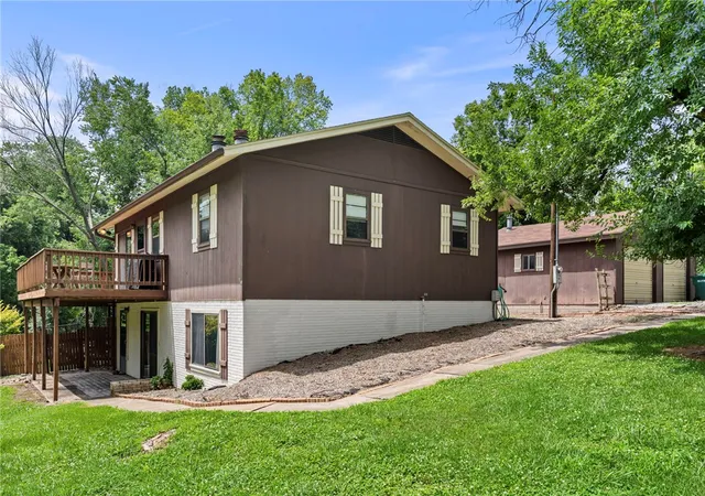 Photo 3 of Single family home for sale at 1810 Little Flock Dr, Rogers, AR 72756 | MLS# 1352571 | Listing updated on 2026-08-31