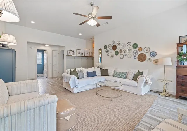 Photo 2 of Single family home for sale at 1138 Cyn Gate Dr, Siloam Springs, AR 72761 | MLS# 1352635 | Listing updated on 2026-08-31