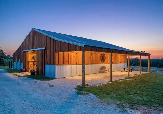 Photo 4 of Single family home for sale at 12265 S Pleasant Valley Rd, Gentry, AR 72734 | MLS# 1349834 | Listing updated on 2026-08-31