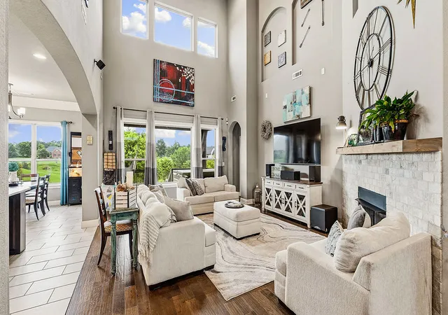 Photo 3 of Single family home for sale at 9787 Soaring Hawk Dr, Bentonville, AR 72713 | MLS# 1352766 | Listing updated on 2026-09-02