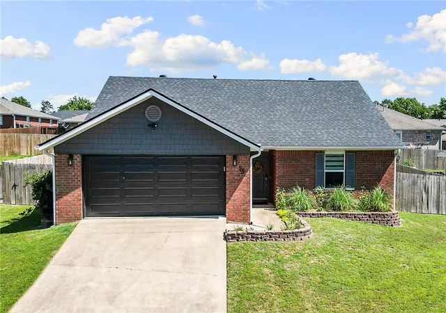 Photo 1 of Single family home for sale at 13 Greenridge Ln, Bentonville, AR 72712 | MLS# 1352420 | Listing updated on 2026-09-13