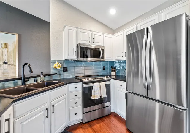 Photo 3 of Single family home for sale at 13 Greenridge Ln, Bentonville, AR 72712 | MLS# 1352420 | Listing updated on 2026-09-13
