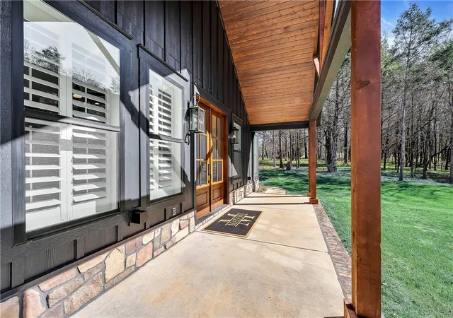 Photo 3 of Single family home for sale at 18108 & 18110 Edgewood Rd, Fayetteville, AR 72703 | MLS# 1352851 | Listing updated on 2026-09-05