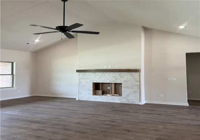 Photo 3 of Single family home for sale at 2303 Cassidy Ct, Siloam Springs, AR 72761 | MLS# 1352276 | Listing updated on 2026-09-10