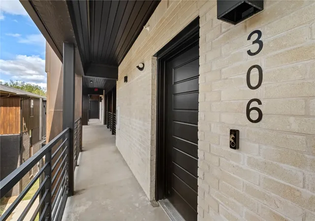 Photo 2 of Condo for sale at 3329 Se Mp Pkwy #306, Bentonville, AR 72712 | MLS# 1353009 | Listing updated on 2026-09-14