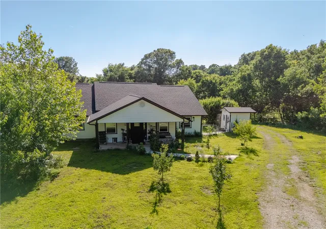 Photo 1 of Single family home for sale at 3959 County Rd 811, Green Forest, AR 72638 | MLS# 1352899 | Listing updated on 2026-08-31