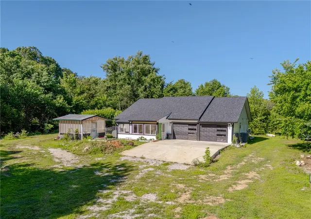 Photo 4 of Single family home for sale at 3959 County Rd 811, Green Forest, AR 72638 | MLS# 1352899 | Listing updated on 2026-08-31