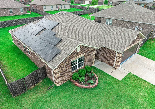 Photo 1 of Single family home for sale at 6704 Sw Chestnut Hl Ave, Bentonville, AR 72713 | MLS# 1353004 | Listing updated on 2026-09-23