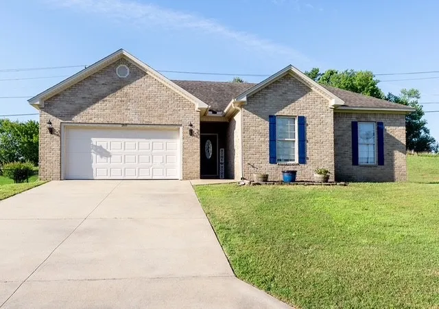 Photo 1 of Single family home for sale at 260 Hawthorne Ln, Russellville, AR 72802 | MLS# 1352961 | Listing updated on 2026-09-09