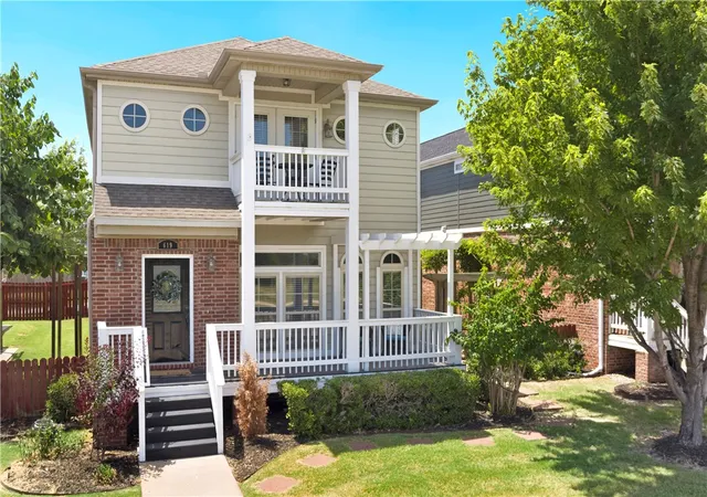 Photo 2 of Single family home for sale at 619 N Rupple Rd, Fayetteville, AR 72704 | MLS# 1353264 | Listing updated on 2026-10-05