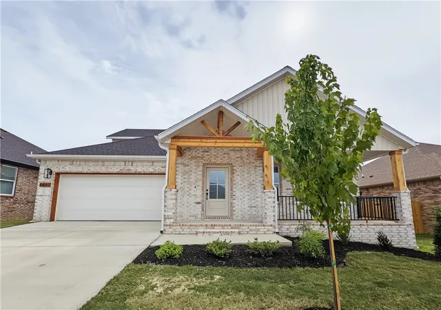 Photo 3 of Single family home for sale at 6607 Sw Orange Ave, Bentonville, AR 72713 | MLS# 1352681 | Listing updated on 2026-10-21