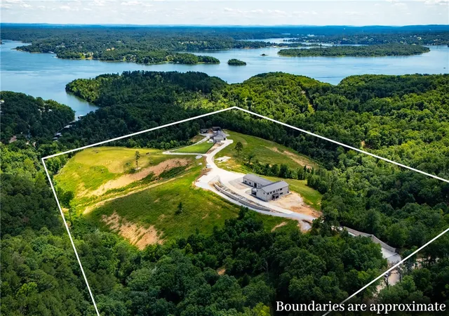 Photo 2 of Mansion for sale at 10257 Broken Bow Trl, Rogers, AR 72756 | MLS# 1353257 | Listing updated on 2026-10-01