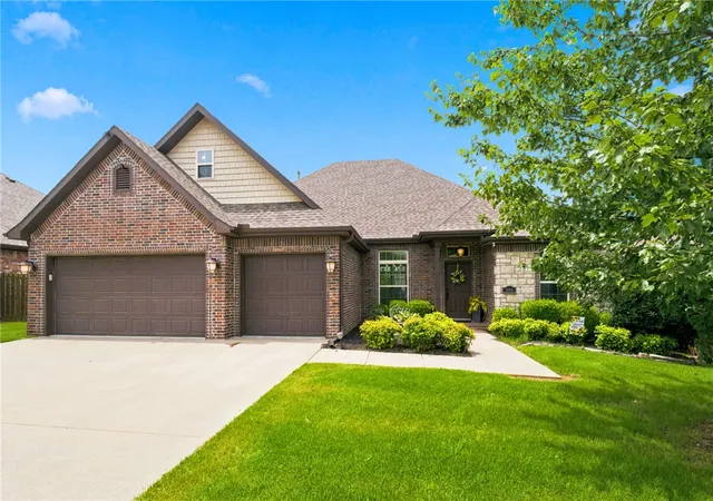 Photo 3 of Single family home for sale at 4104 SW Cornerstone Rd, Bentonville, AR 72713 | MLS# 1353207 | Listing updated on 2026-08-30
