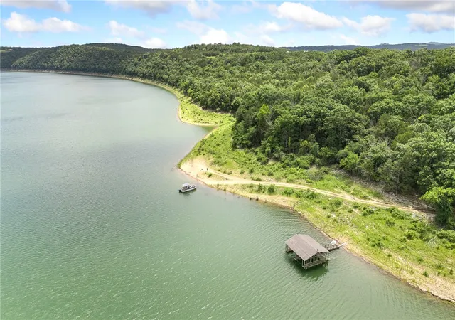 Photo 1 of Single family home for sale at 20194 Horseshoe Bnd Rd, Lead Hill, AR 72644 | MLS# 1351897 | Listing updated on 2026-09-03