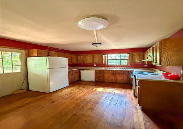 Photo 2 of Sale Pending at 721 County Rd 3023, Eureka Springs, AR 72632 | MLS# 1353613 | Listing updated on 2026-08-31