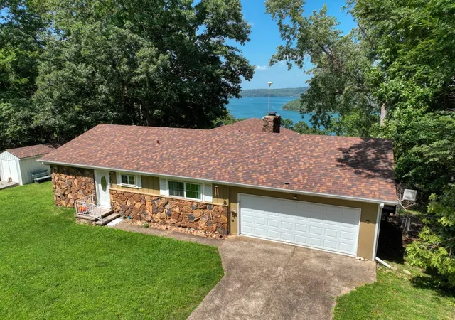 Photo 1 of Single family home for sale at 122 Ridge Rd, Eureka Springs, AR 72631 | MLS# 1353791 | Listing updated on 2026-08-31