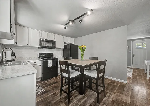 Photo 4 of Sale Pending at 13867 Saratoga Dr, Rogers, AR 72758 | MLS# 1353526 | Listing updated on 2026-08-31
