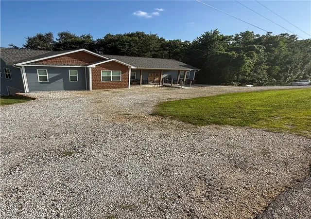 Photo 3 of Single family home for sale at 20010 W Vanzant Rd, Springdale, AR 72764 | MLS# 1353740 | Listing updated on 2026-09-09
