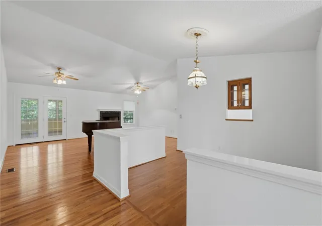 Photo 4 of Single family home for sale at 3 Richard Cir, Eureka Springs, AR 72632 | MLS# 1353704 | Listing updated on 2026-08-31
