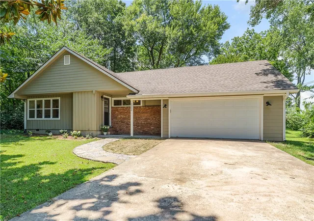 Photo 1 of Single family home for sale at 2325 N Gooseberry Ln, Fayetteville, AR 72704 | MLS# 1353693 | Listing updated on 2026-09-06