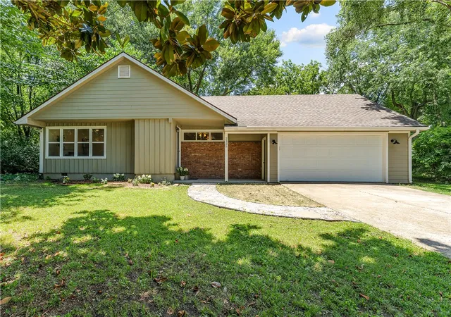 Photo 2 of Single family home for sale at 2325 N Gooseberry Ln, Fayetteville, AR 72704 | MLS# 1353693 | Listing updated on 2026-09-06
