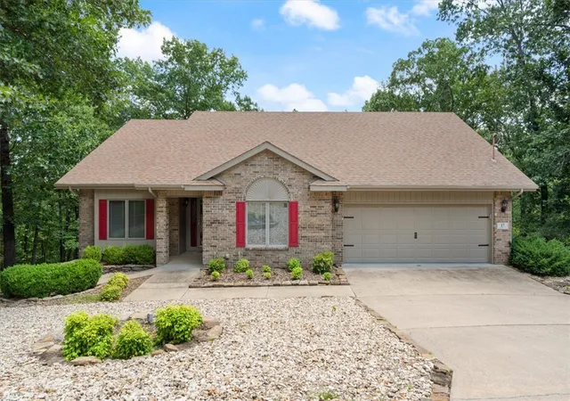 Photo 1 of Single family home for sale at 17 Cambria Ln, Bella Vista, AR 72715 | MLS# 1354065 | Listing updated on 2026-09-12
