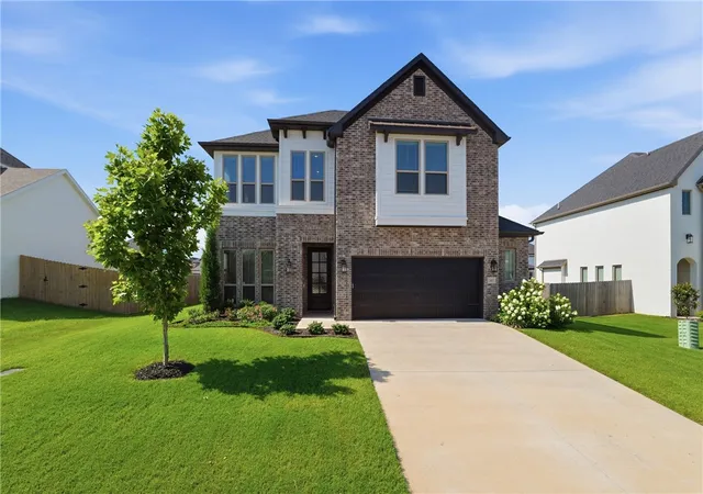 Photo 1 of Sale Pending at 1421 Elijahs Dr, Cave Springs, AR 72718 | MLS# 1353745 | Listing updated on 2026-08-31