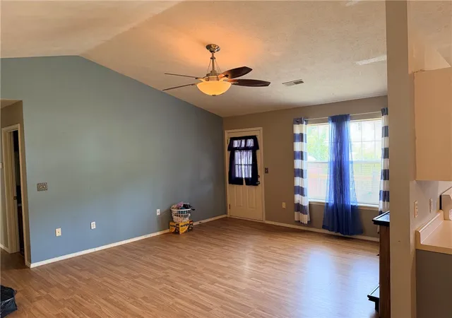 Photo 3 of Single family home for sale at 1101 W Ridge Ave, Harrison, AR 72601 | MLS# 1354293 | Listing updated on 2026-09-16