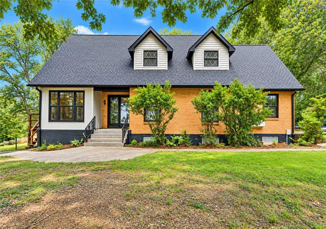 Photo 1 of Single family home for sale at 495 Spring Valley Rd, Anderson, MO 64831 | MLS# 1354297 | Listing updated on 2026-10-15