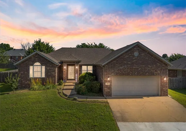 Photo 1 of Single family home for sale at 230 Coopers Way, Centerton, AR 72719 | MLS# 1354171 | Listing updated on 2026-09-12
