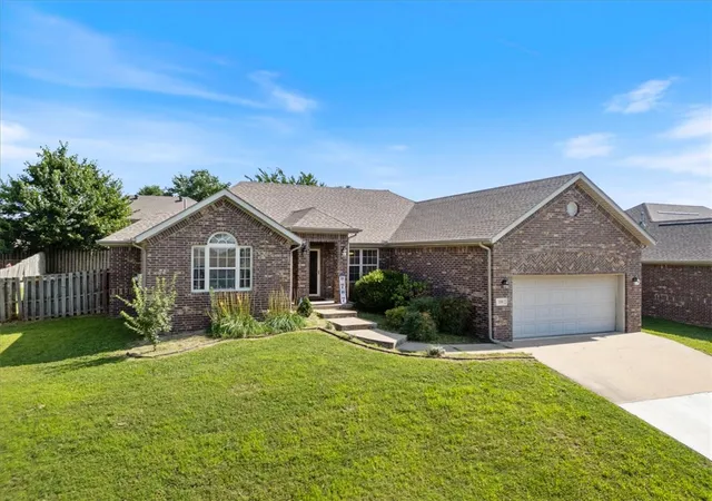 Photo 3 of Single family home for sale at 230 Coopers Way, Centerton, AR 72719 | MLS# 1354171 | Listing updated on 2026-09-12