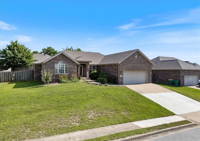 Photo 3 of Single family home for sale at 230 Coopers Way, Centerton, AR 72719 | MLS# 1354171 | Listing updated on 2026-09-12