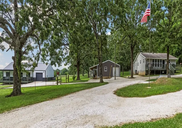 Photo 2 of Single family home for sale at 18515 & 18519 Rock Springs Rd, Lincoln, AR 72744 | MLS# 1354380 | Listing updated on 2026-09-12
