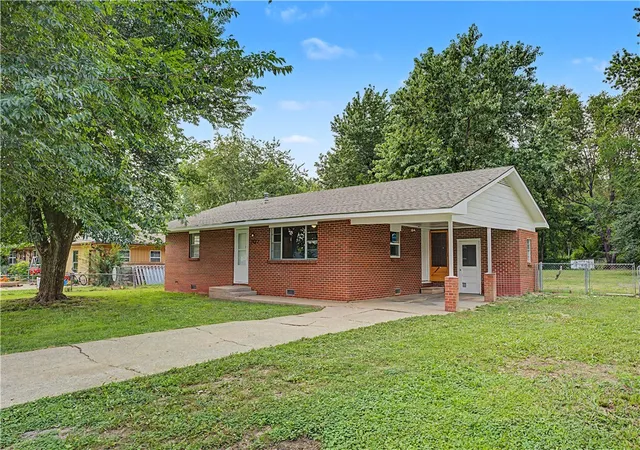 Photo 1 of Single family home for sale at 707 E Sumac St, Rogers, AR 72756 | MLS# 1354186 | Listing updated on 2026-09-05
