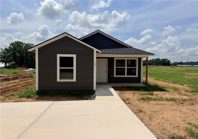 Photo 1 of Single family home for sale at 319 Charley St, Decatur, AR 72722 | MLS# 1354468 | Listing updated on 2026-08-31