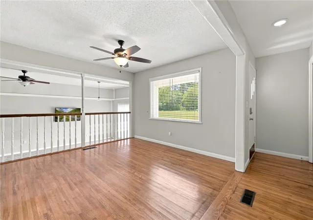 Photo 2 of Single family home for sale at 5976 E Huntsville Rd, Fayetteville, AR 72701 | MLS# 1354499 | Listing updated on 2026-08-28