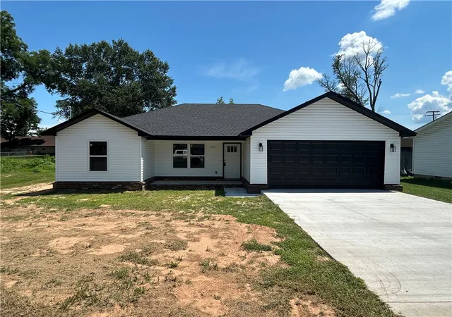 Photo 1 of Single family home for sale at 313 Tucker St, Dardanelle, AR 72834 | MLS# 1354481 | Listing updated on 2026-08-28