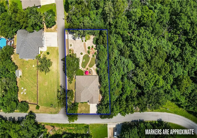 Photo 2 of Single family home for sale at 23 Plymouth Dr, Bella Vista, AR 72715 | MLS# 1354606 | Listing updated on 2026-09-12