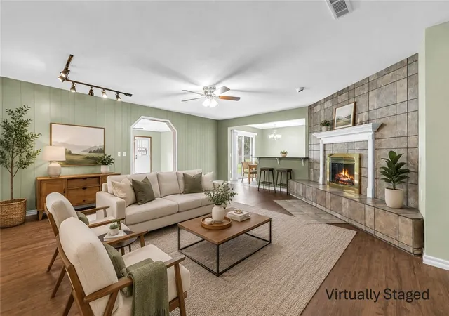 Photo 5 of Single family home for sale at 1508 SE South St, Bentonville, AR 72712 | MLS# 1354298 | Listing updated on 2026-08-30
