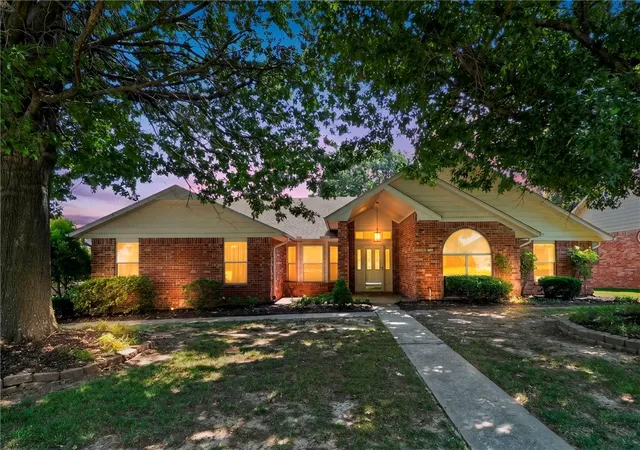 Photo 1 of Sale Pending at 1701 Carrie Pl, Springdale, AR 72762 | MLS# 1354738 | Listing updated on 2026-09-14