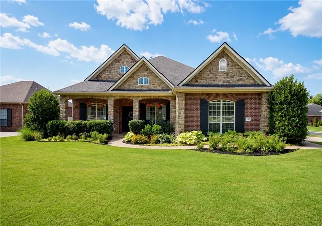 Photo 1 of Single family home for sale at 5603 Sombreado Rd, Fayetteville, AR 72703 | MLS# 1354804 | Listing updated on 2026-09-14
