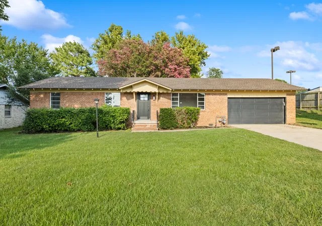 Photo 1 of Single family home for sale at 2415 64th Street, Fort Smith, AR 72903 | MLS# 1354931 | Listing updated on 2026-08-28