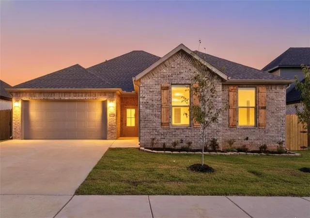 Photo 1 of Single family home for sale at 7004 Basswood Ave, Bentonville, AR 72713 | MLS# 1354933 | Listing updated on 2026-10-18