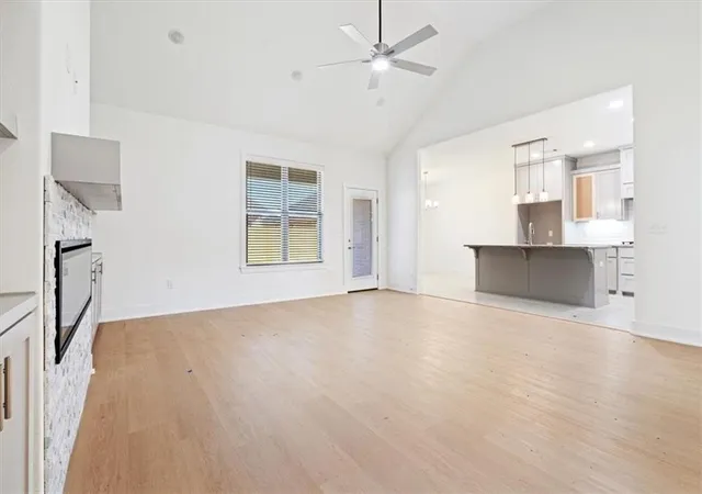 Photo 3 of Single family home for sale at 7004 Basswood Ave, Bentonville, AR 72713 | MLS# 1354933 | Listing updated on 2026-10-18