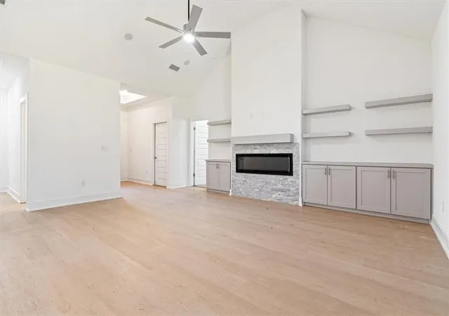 Photo 4 of Single family home for sale at 7004 Basswood Ave, Bentonville, AR 72713 | MLS# 1354933 | Listing updated on 2026-10-18