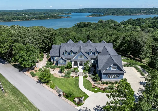 Photo 1 of Mansion for sale at 9966 Old Campbell Rd, Rogers, AR 72758 | MLS# 1352078 | Listing updated on 2026-09-14
