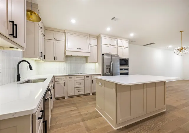 Photo 5 of Townhouse for sale at 4124 W Olive St, Rogers, AR 72756 | MLS# 1354513 | Listing updated on 2026-08-31