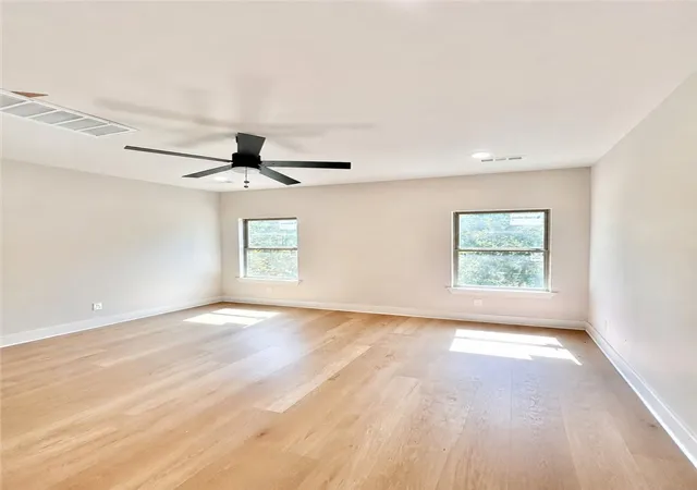 Photo 4 of Single family home for sale at 35 Shropshire Dr, Bella Vista, AR 72714 | MLS# 1354538 | Listing updated on 2026-09-08